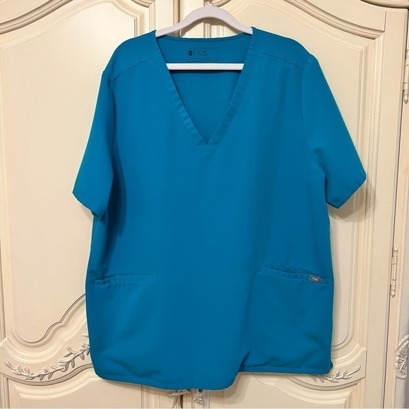 Figs Tops - FIGS Women’s Casma Three Pocket Scrub Scrub Top in Limited Edition Teal Size XL